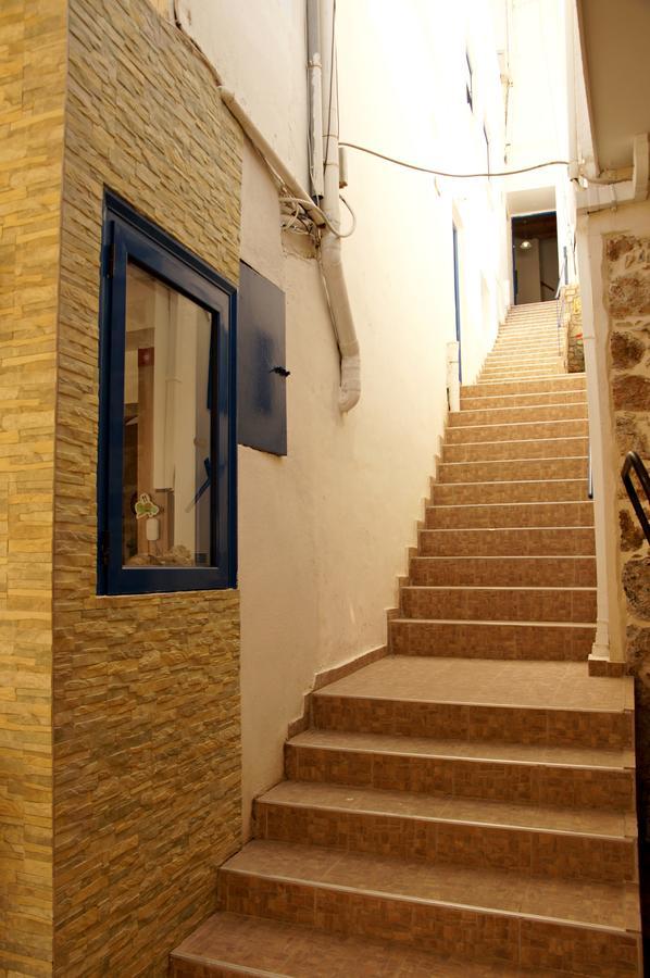 Madares Hotel Loutro Exterior photo